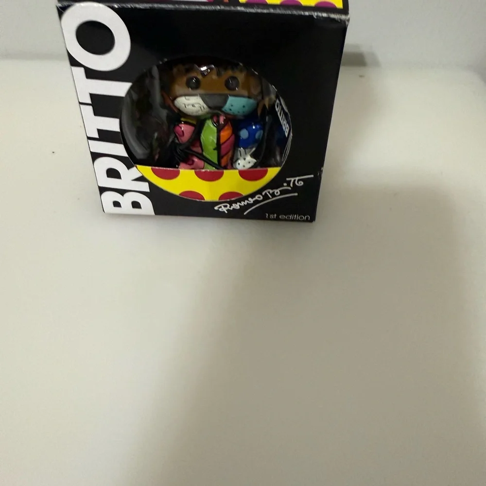 Romero Britto, "Precious" The Terrier mini figure - Picture 5 of 6